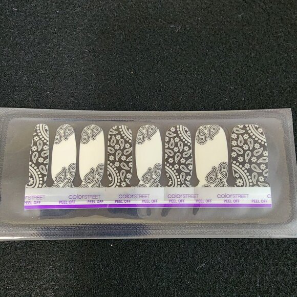 Color Street Nail Color Strips - Picture 1 of 2